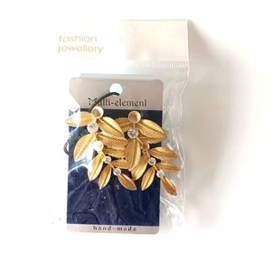 NEW Dangling Leaf Clip-on Earrings Faux Gold Crystals Fashion Costume Jewelry